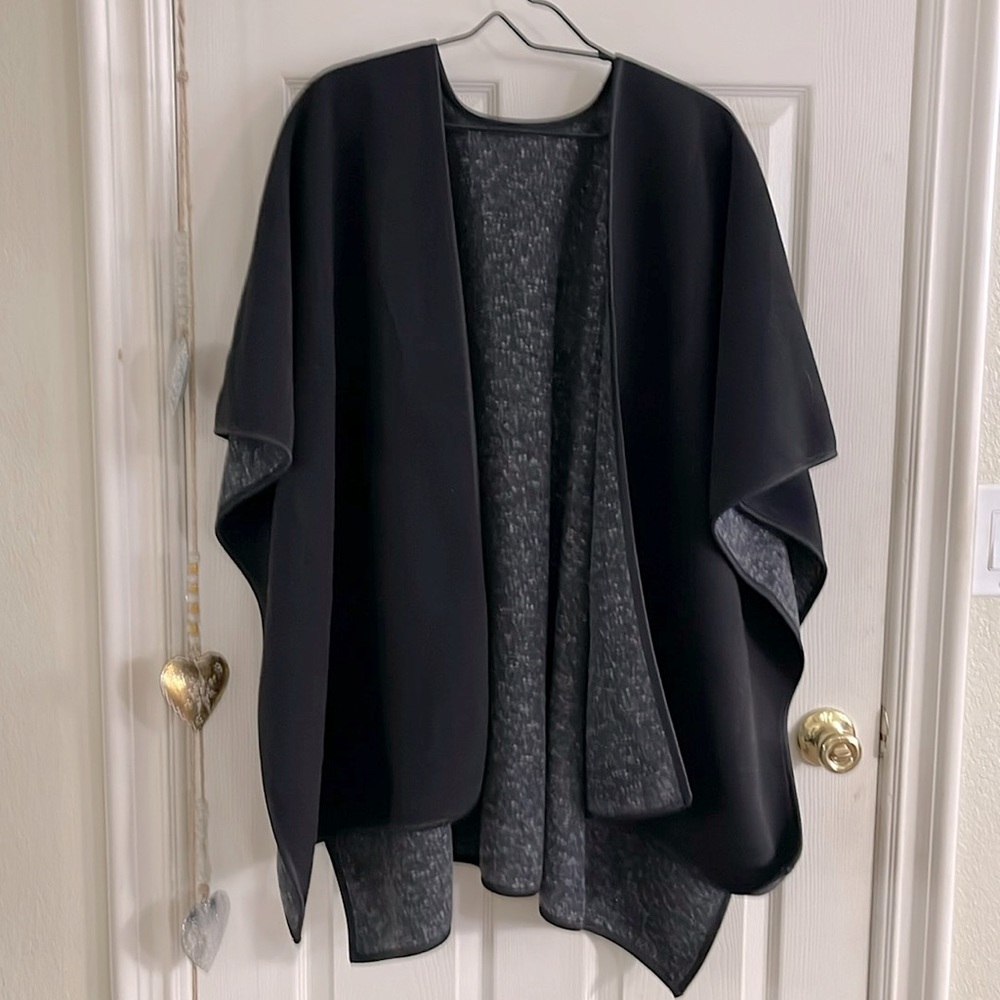 Reversible open poncho/cape one size fits all black in one side and gray